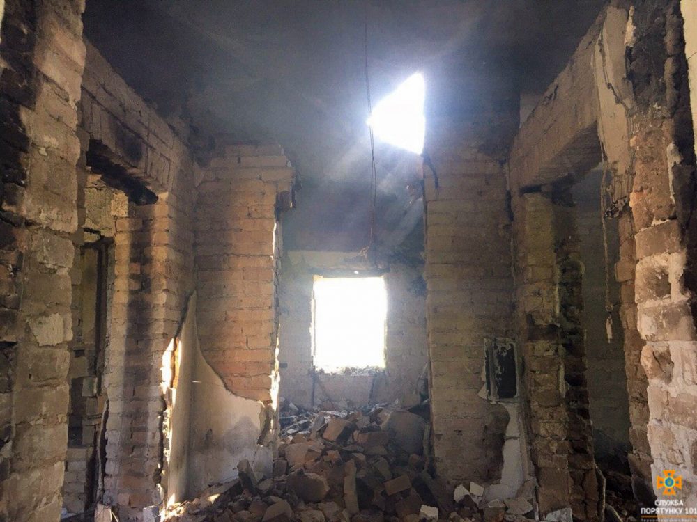 Згоріла хата: у Зборівському районі вогнем знищено житловий будинок (ФОТО)