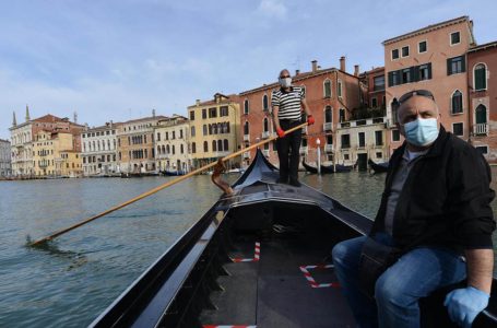 У канали Венеції повернулись гондоли (ФОТО)
