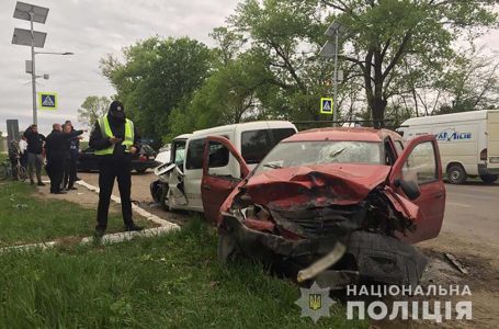 На Тернопільщині у результаті аварії загинув 21-річний водій автомобіля “Пежо” (ФОТО)