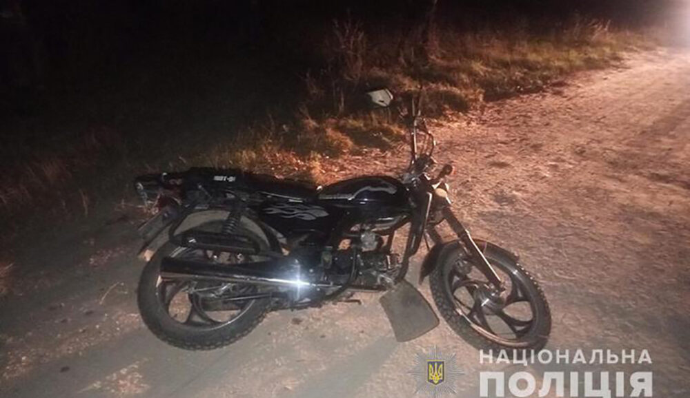 Аварія у Кременецькому районі: п’яний мотоцикліст злетів у кювет і отримав значні травми