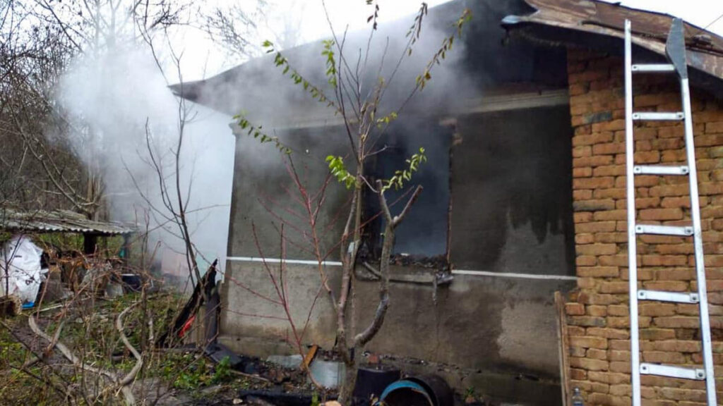 пожежа у селі Бурдяківці