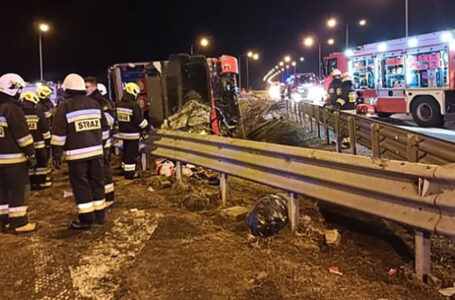 У Польщі перекинувся автобус тернопільського перевізника: 6 людей загинули (ФОТО)