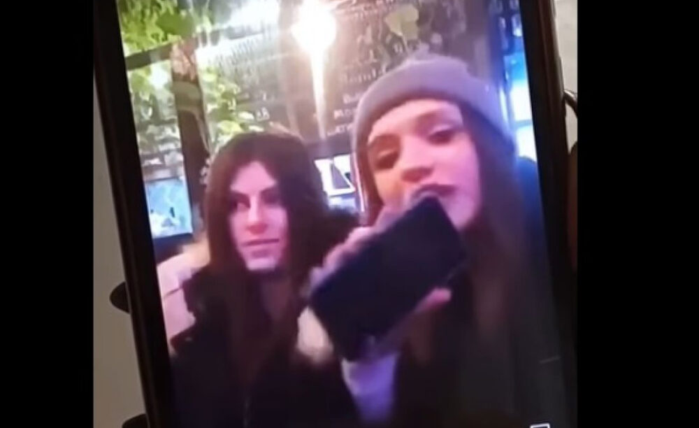 У мережі з’явилося відео цькування юної тернополянки (ВІДЕО)