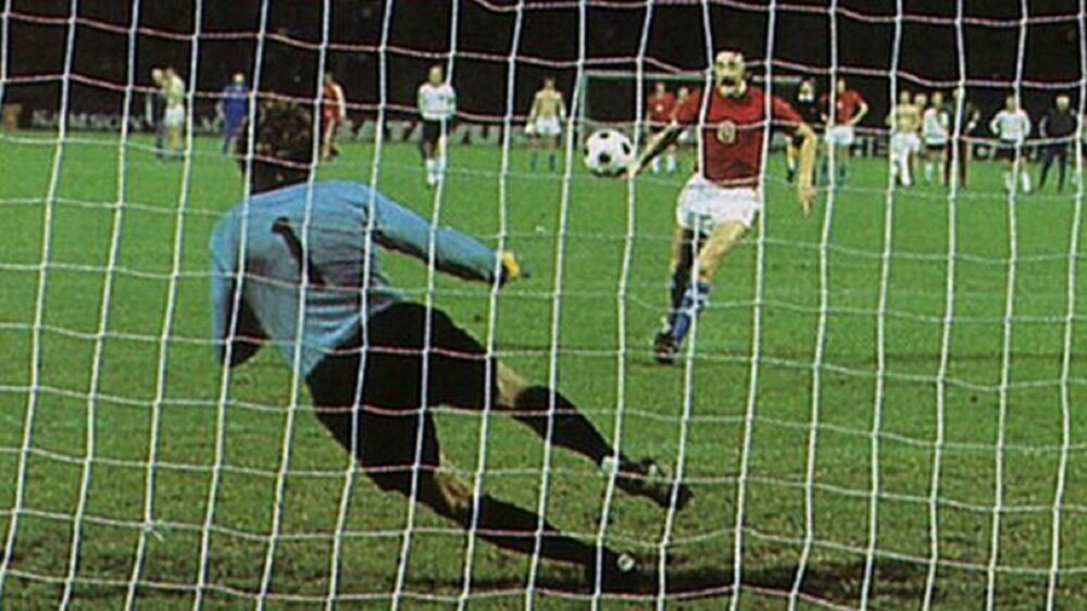 Паненка пенальті, фінал Євро - 1976