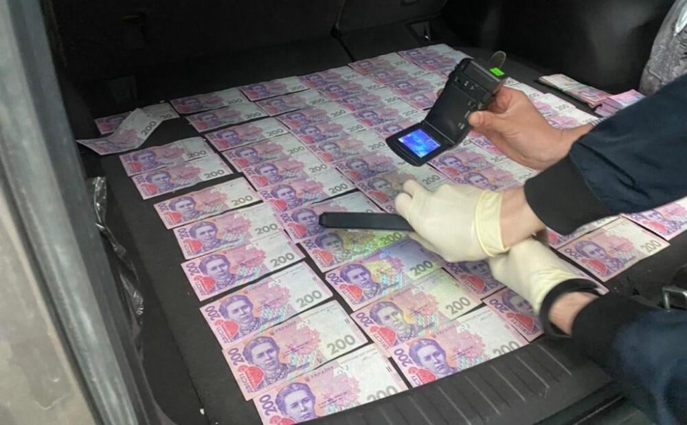 Чортківський поліцейський, який попався на хабарі, отримав 34000 гривень штрафу