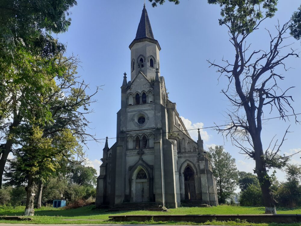 Костел у селі Сороцьке – пам’ятка, яку можна врятувати (ФОТО)