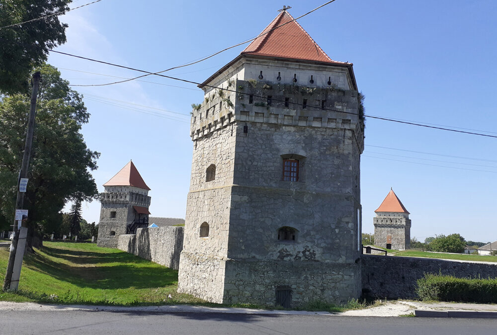 Скалатський замок: історія та сьогодення (ФОТО, ВІДЕО)