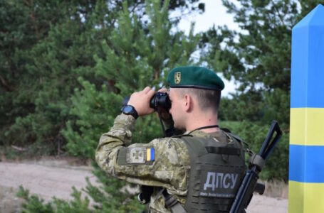 В українській розвідці не підтвердили додаткове перекидання військ РФ до кордонів