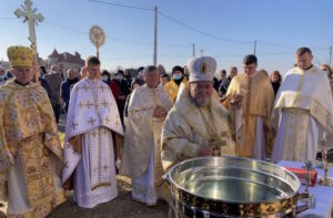 освячення церкви, Василій Семенюк