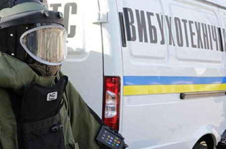 Житель Гусятинщини подзвонив на 102 і повідомив про замінування управління поліції