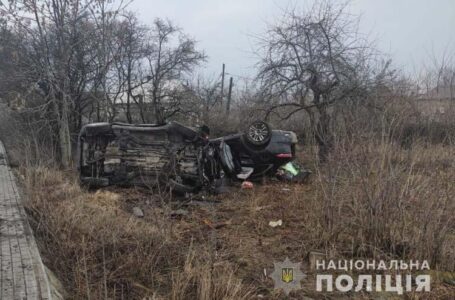 На трасі Бучач – Тернопіль зіткнулися і перекинулися два автомобілі (ФОТО)