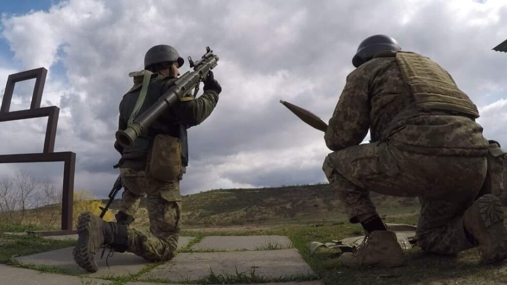 В Україні воєнний стан продовжили до 25 травня