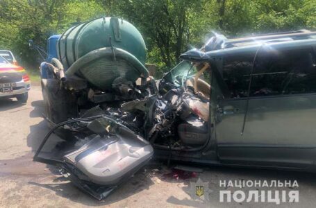 У Микулинцях внаслідок зіткнення з вантажівкою травмувався водій “Тойоти”