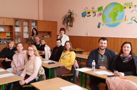 Майже 300 переселенців вивчають українську мову у тернопільському розмовному клубі “Слово”