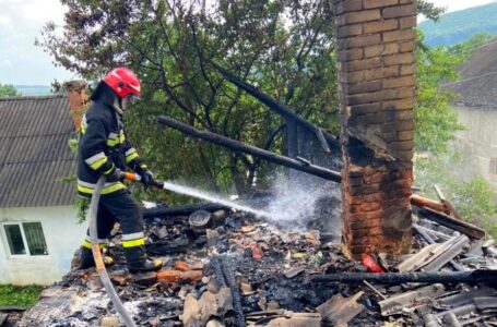На Бережанщині загорілася житлова будівля (ФОТО)