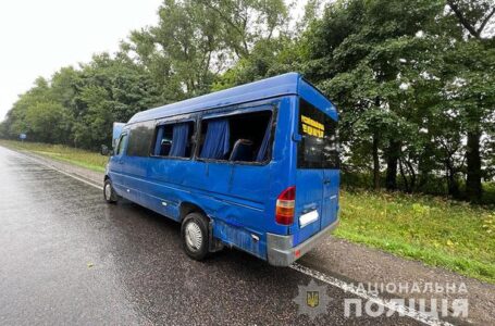 Рейсовий автобус “Тернопіль – Манаїв” потрапив у ДТП. Є травмовані