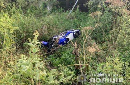 В аварії у Скалатській громаді травмувалися водій та пасажир скутера