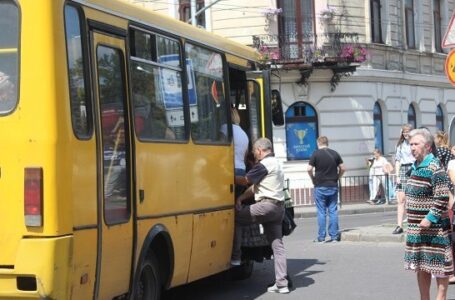 У Тернополі зберегли існуючі тарифи на проїзд у громадському транспорті