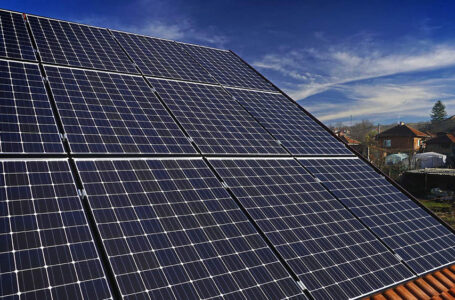 Как работают гибридные солнечные электростанции?