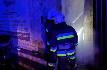 Житель Чорткова під час пожежі отримав опіки рук та обличчя