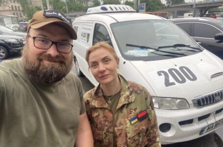 Тернопільські волонтери збирають 200 тис грн на авто для евакуації полеглих захисників