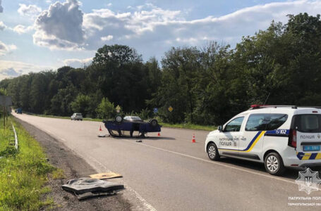 В аварії поблизу Тернополя травмувалися двоє пасажирів “Жигулів”