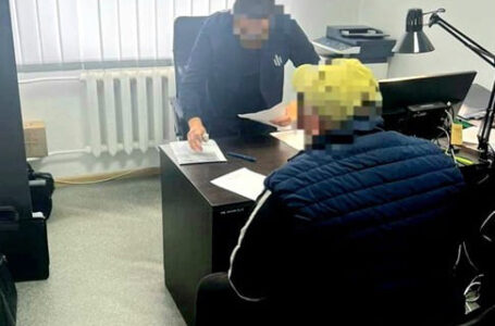 У Тернополі двом службовцям ТЦК повідомлено про підозру у катуванні та незаконному позбавленні волі людини