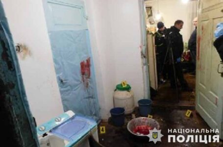 Вбивство на Кременеччині: від ножових поранень загинув 58-річний чоловік