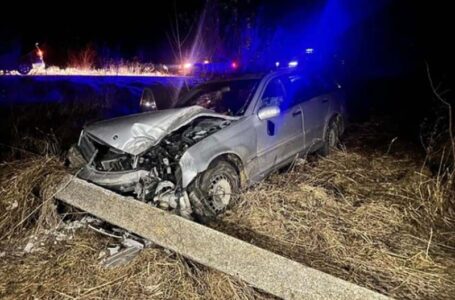 На Бучаччині п’яний водій збив електричну опору (ФОТО)