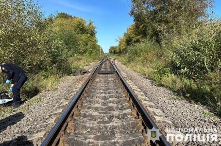 У Тернополі внаслідок наїзду поїзда загинув 68-річний чоловік