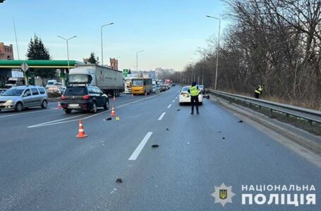 У Тернополі біля “білого замку” смертельна аварія – загинула 51-річна жінка