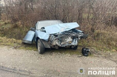 У Кременці внаслідок ДТП загинула пасажирка легкового авто