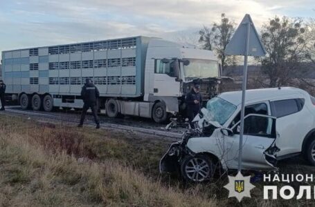 В аварії біля Золочева загинули двоє тернополян (ФОТО)