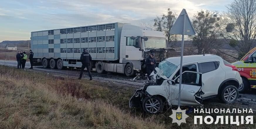 фото аварія золочів