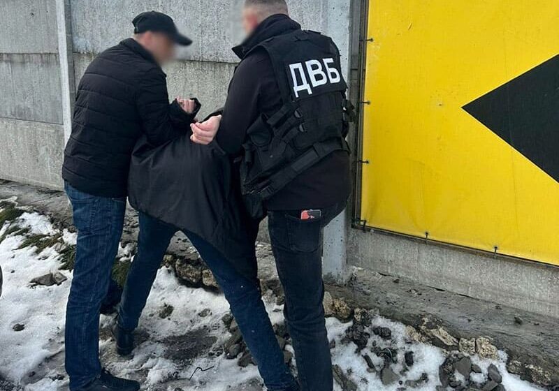 3000 доларів за водійське посвідчення: у Тернополі спіймали першого в цьому році хабарника
