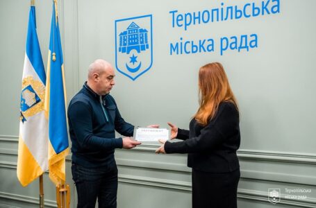 Двокімнатну квартиру від Тернополя передали родині, що втратила дім через ворожий дрон: Сергій Надал