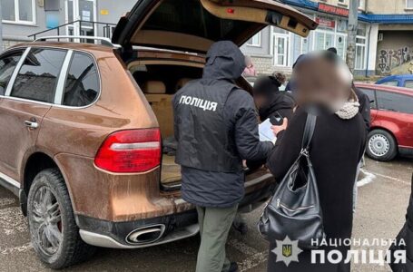 6000 доларів за 6 місяців відстрочки: у Тернополі затримали організатора незаконної схеми