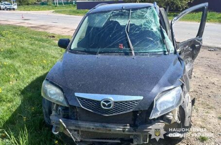 У Борщівській громаді зіткнулися DAF і Mazda. Є травмовані