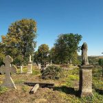 На Лановеччині старосту вивезли на цвинтар і побили