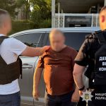 На Тернопільщині колишній міліціонер попався на хабарі – 12000 доларів за зняття з розшуку в системі Оберіг