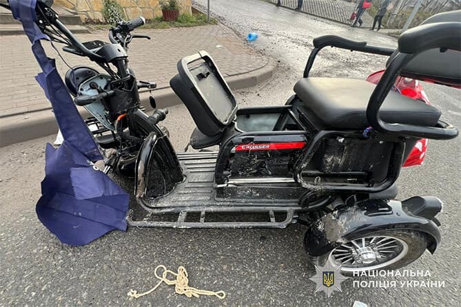 У Бережанах внаслідок ДТП загинув водій електроскутера