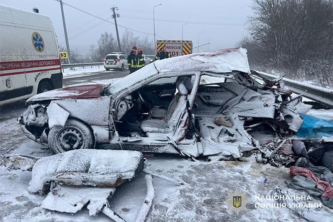 В аварії поблизу Тернополя загинули троє людей