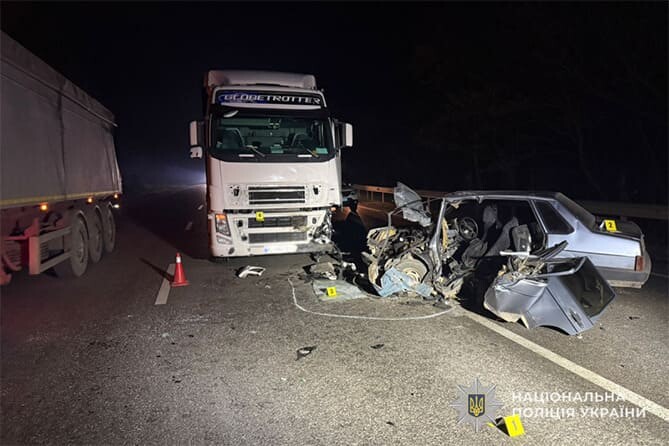 На Теребовлянщині внаслідок ДТП загинув водій легкового авто