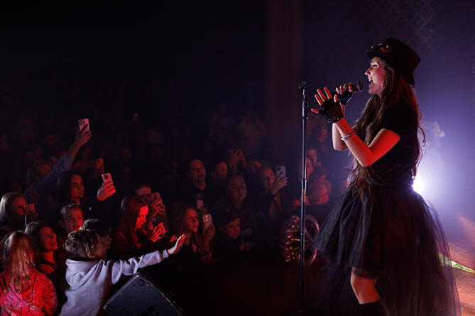 VICTORIA NIRO презентує новий трек «Все по плану» – маніфест впевненості та внутрішньої свободи