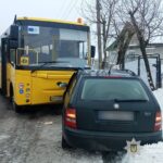 На Тернопільщині шкільний автобус потрапив у ДТП