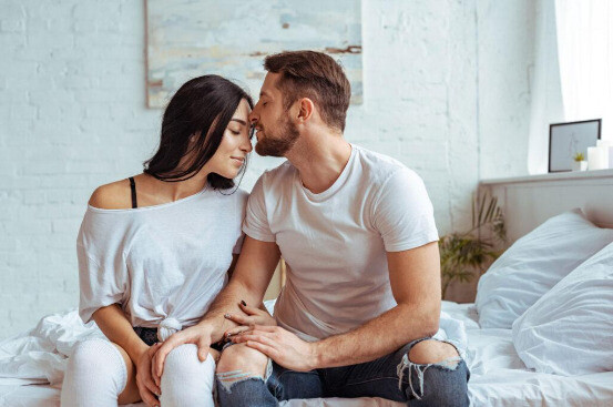 Глибина близькості та як побудувати щиру єдність у світі швидкоплинних зустрічей