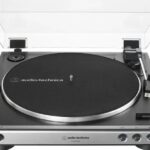 Феномен вінілових програвачів: повернення до джерел якісного звуку