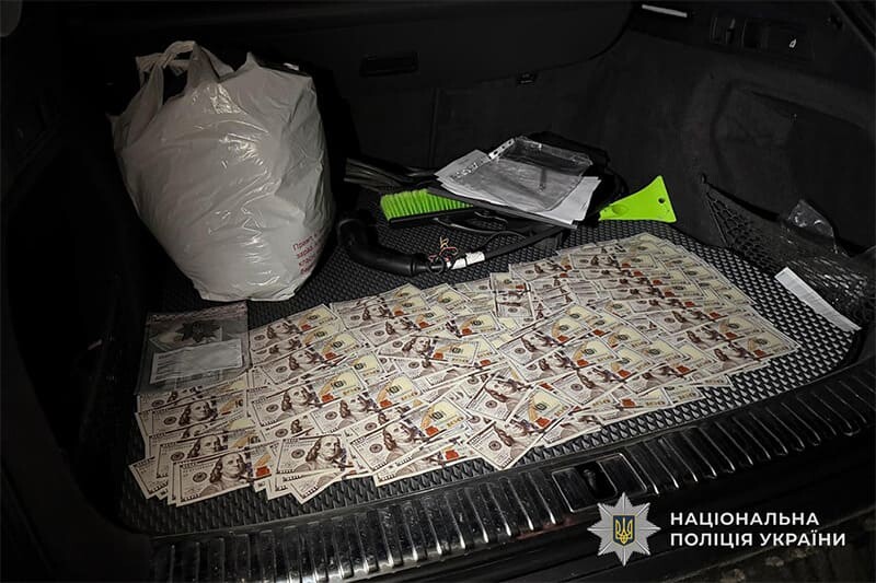 30000 доларів за послугу: у Тернополі затримали “бізнесмена”, який заробляв на військових