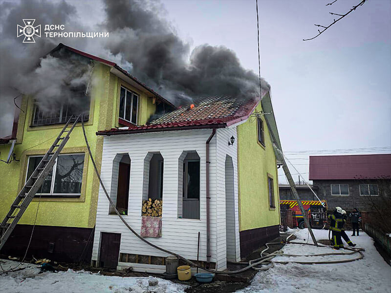 У Чортківському районі горів житловий будинок (ФОТО)