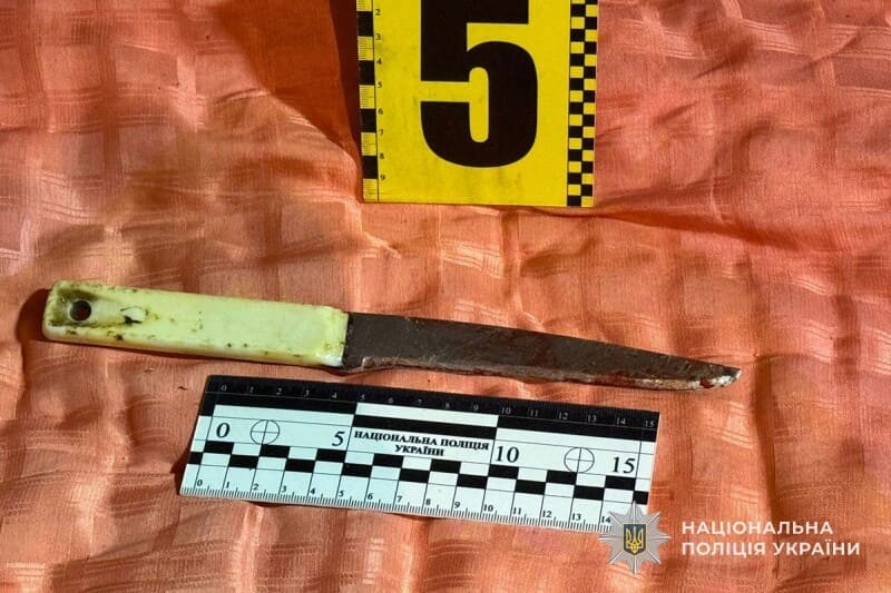Ножом у спину: житель Скориківської громади важко поранив знайомого